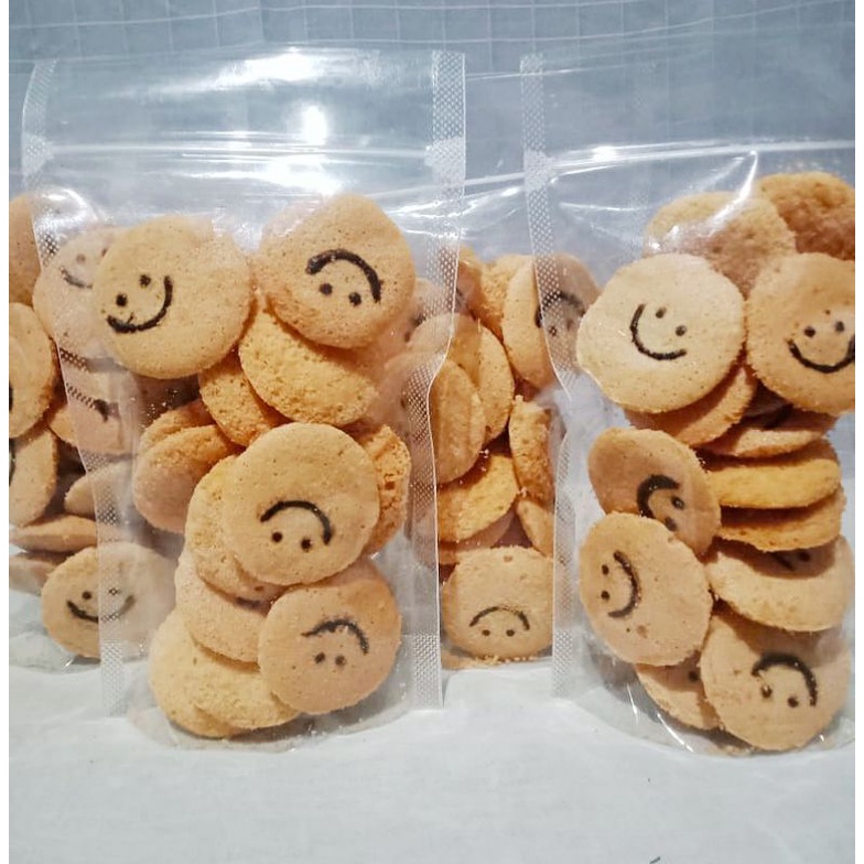 

Bolu Kering Smile 70gr