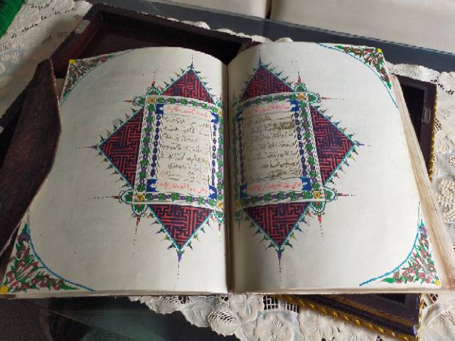 Koleksi Al Quran Tulisan Tangan Lawasan