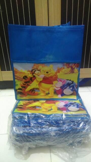 Tas ulang tahun winnie the pooh 2 kantong