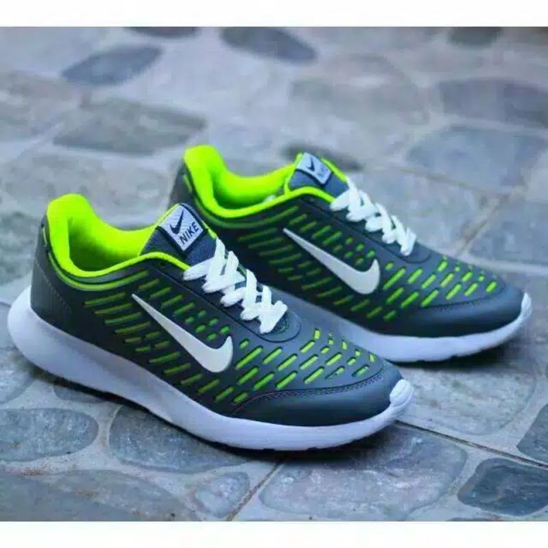 sepatu Runner