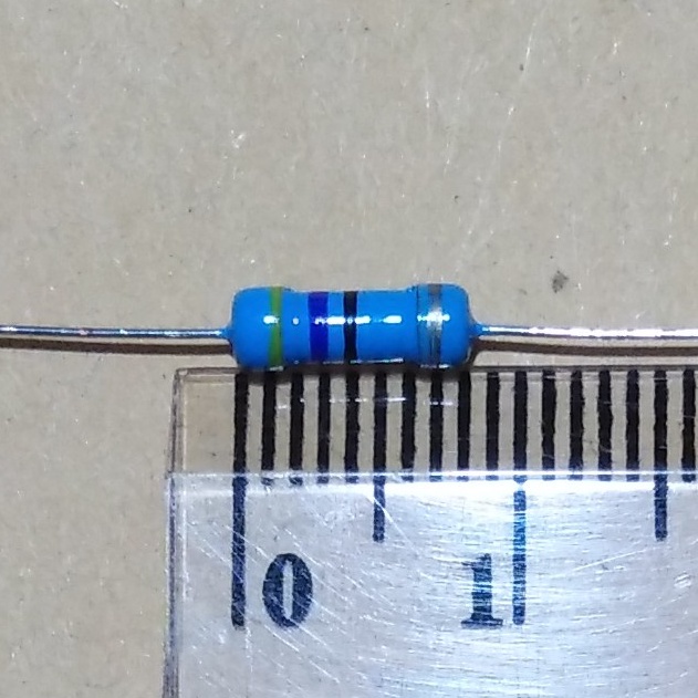 Resistor 47 Ohm 1/2 Watt Toleransi 5% Carbon atau Metal Film