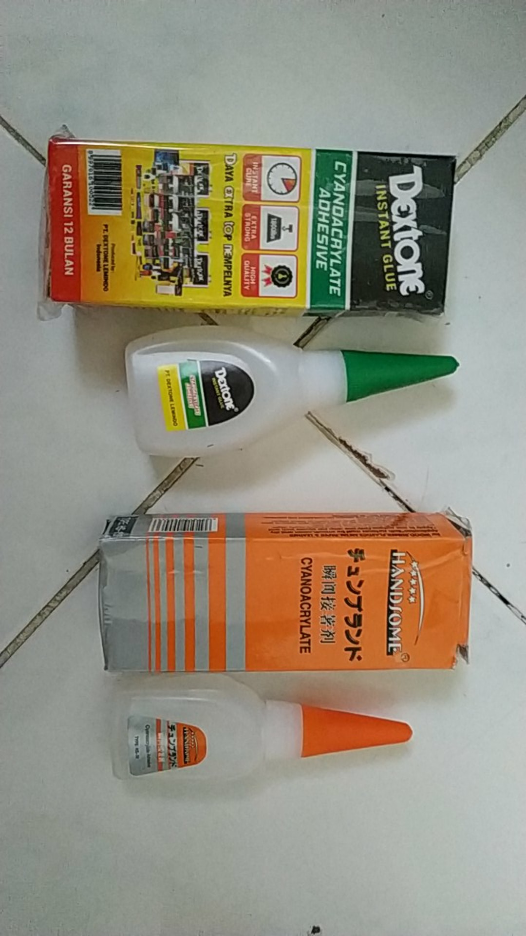 Lem Silicone Sealent Kaca Silen White, Black, Clear Model Handsome