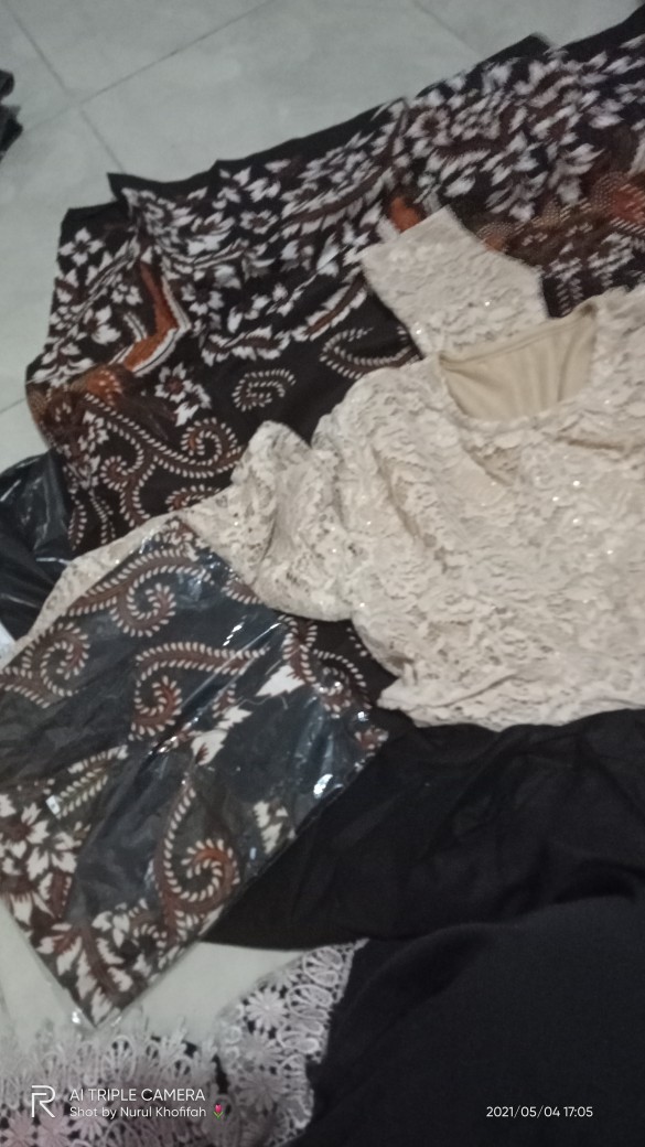 Maura Couple - Sania Ruffle Batik Couple Ori Ndoro Jowi Garansi Termurah Shopee - Syahrini Couple