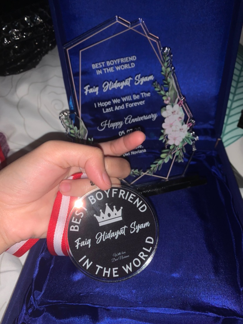 Mendali, Mendali Akrilik, Mendali Custom, Toko Mendali, Jual Mendali, Mendali Murah