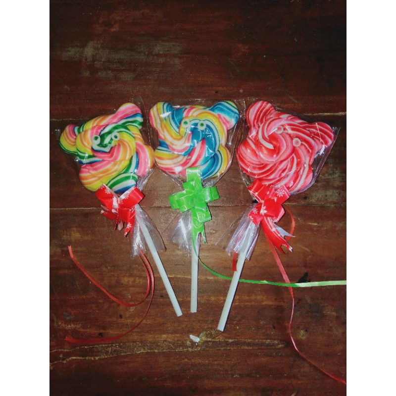 

Permen Lolipop Mickey 9 CM / Permen Lolipop 9CM Mickey / Permen Lolipop Mickey / Permen Lolipop 9 cm Mickey / Permen Lolipop Mickey 9 cm