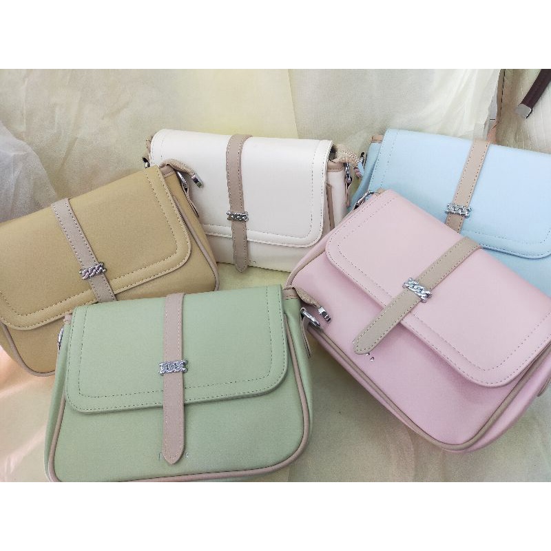 TAS SELEMPANG WANITA PEDRO