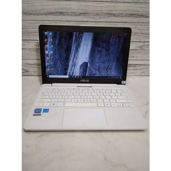 Notebook Asus E203NAH E203 INTEL N3350 Ram 2gb SSD