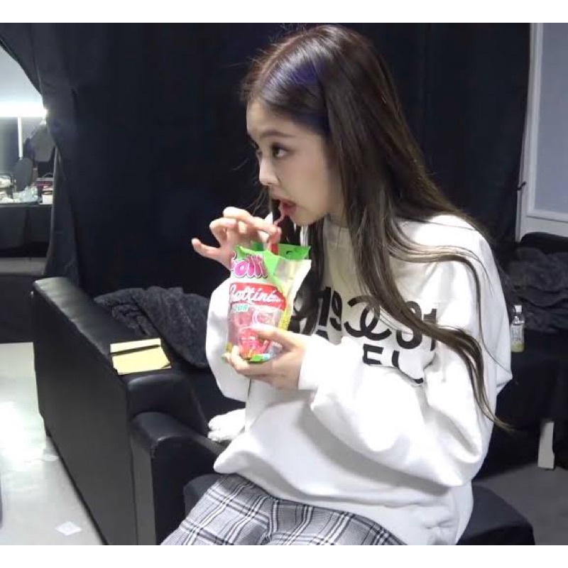 

(PO ) TROLLI SPAGHETTINI SOUR JENNIE BLACKPINK BEST SELLER KOREA NON HALAL