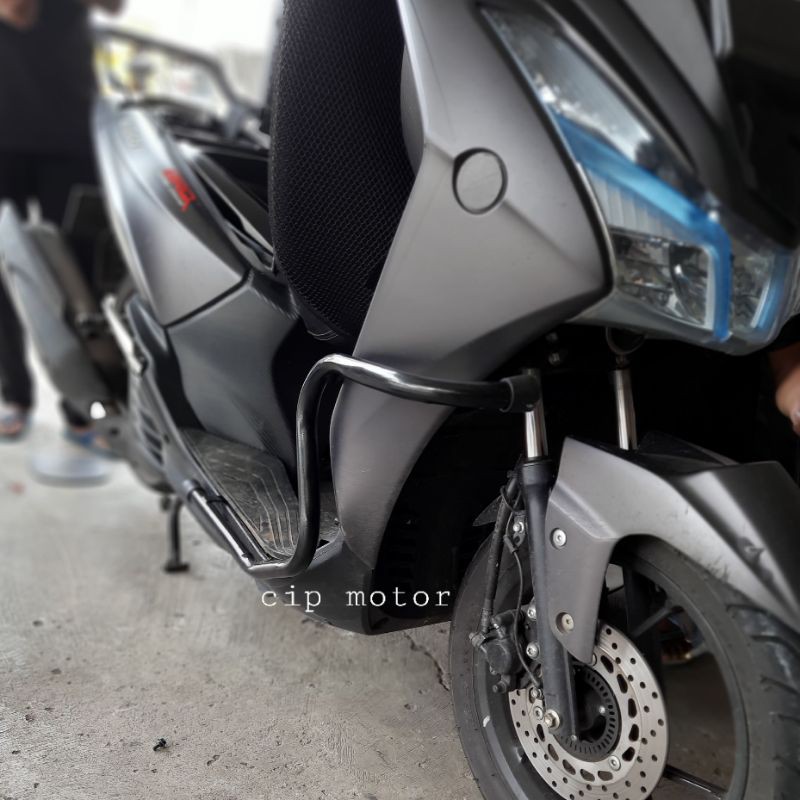 Crashbar Lexi Tubular Lexi Dudukan Lampu Lexi