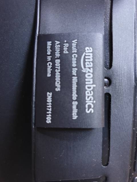 amazonbasics vault case for nintendo switch