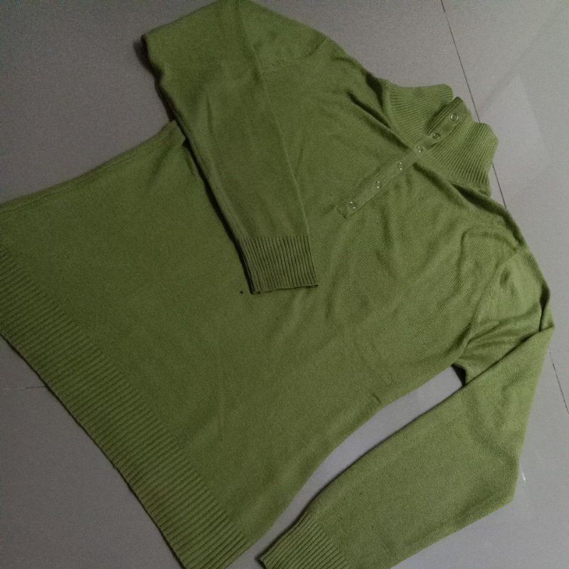 PRELOVED KEATASAN WANITA/PAKAIAN WANITA BEKAS