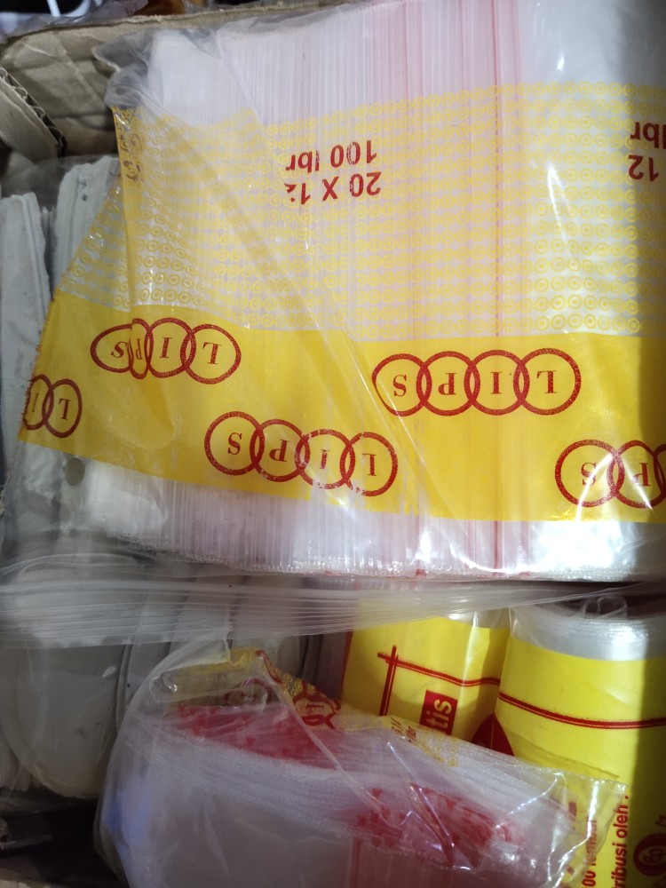 Sendok Makan Plastik Panjang Tiga Jeruk Isi 100pc