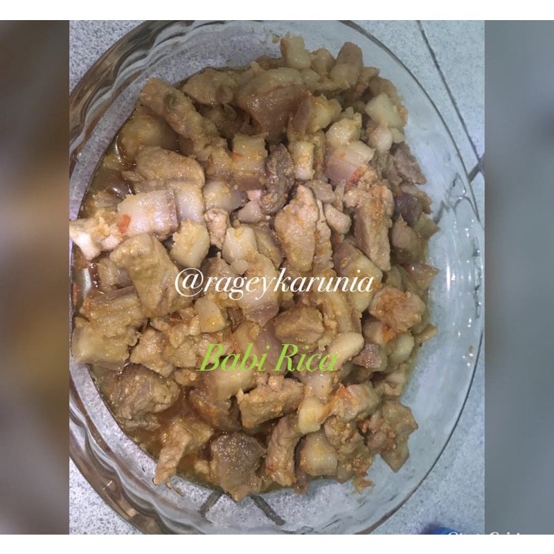 

Babi rica manado