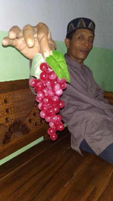 Buah Anggur Bahan Latex Karet 20 Cm Pajangan Buah Palsu Hiasan Meja