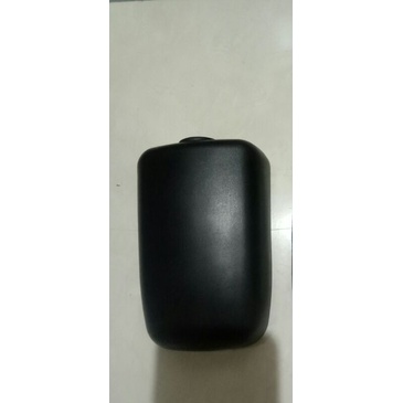 Tutup Tapak Spion Bawah Kanan Supergreat/Cover Bracket Tangkai Spion Kanan Bawah Truk Mitsubishi FUS
