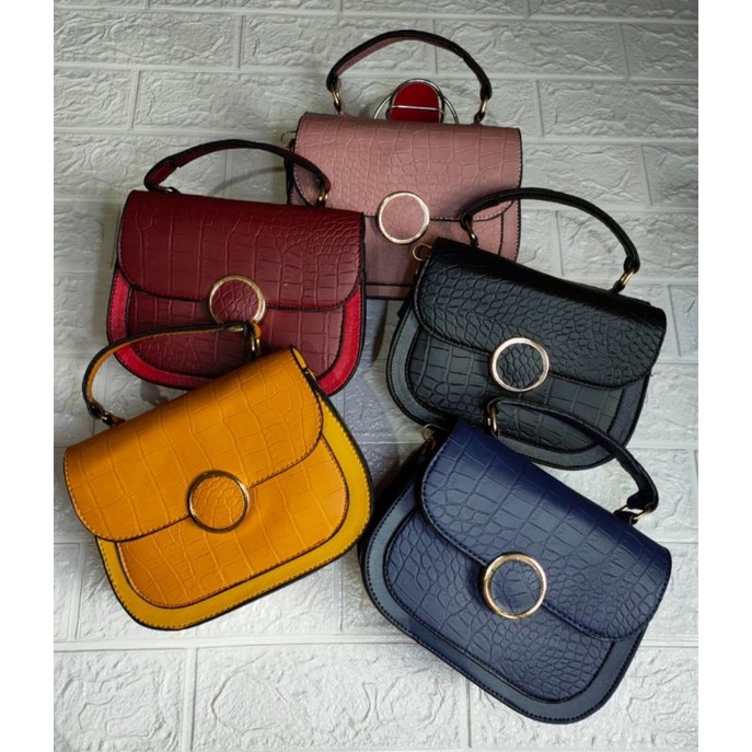GROSIR TAS WANITA MEDAN MURAH TAS SELEMPANG SLINGBAG HOLIA