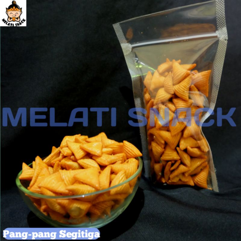 

PANG-PANG SEGITIGA GURIH PEDAS 100 GRAM - CEMILAN/SNACK ENAK MURAH GURIH PEDAS RENYAH