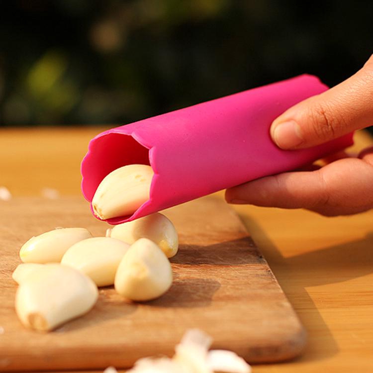 Kreatif Silikon Pengupas Kulit Bawang Putih Penghilang Kulit Garlic Stripper Tabung Manual Mengupas Alat Dapur Gadget Warna Acak