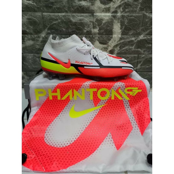 Sepatu Bola Phantom GT2 elite FG
