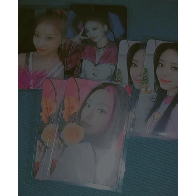 Yeji Chaer Yuna Photocard