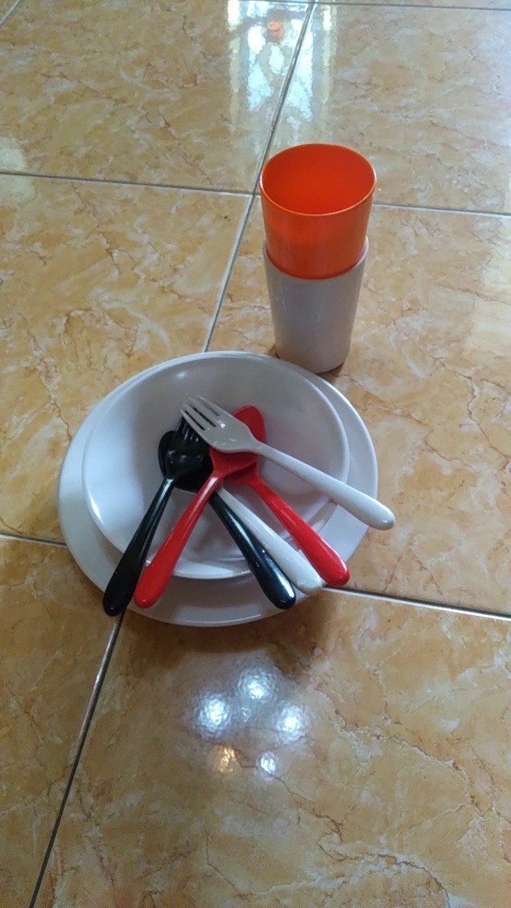 Piring Makan Cekung Melamin 9 - Piring Melamine Unica M 109