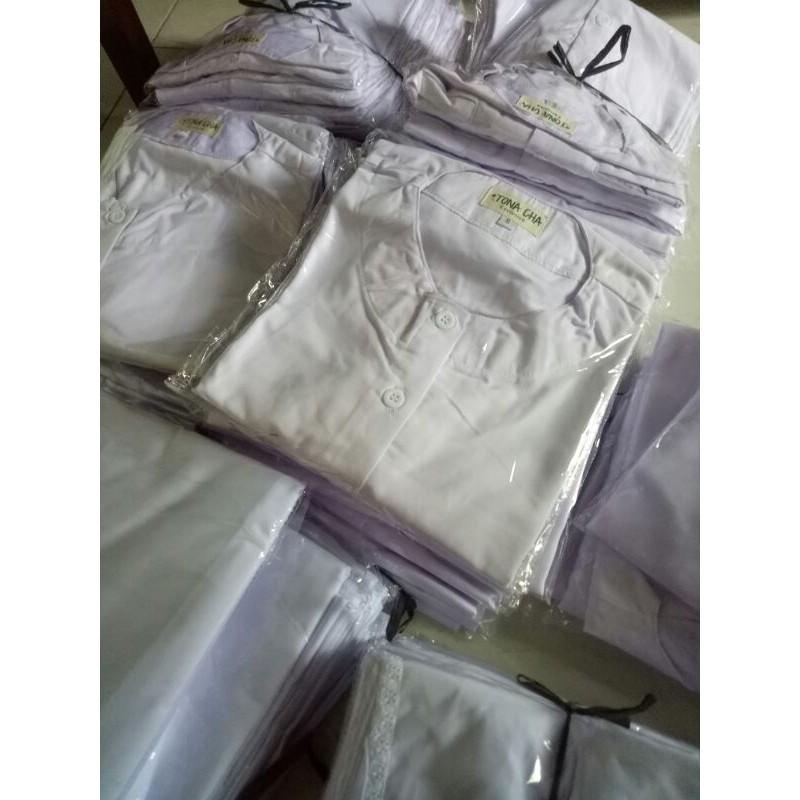 atasan seragam putih/atasan putih santriwati size M/atasan putih polos/atasan putih muslim/size M
