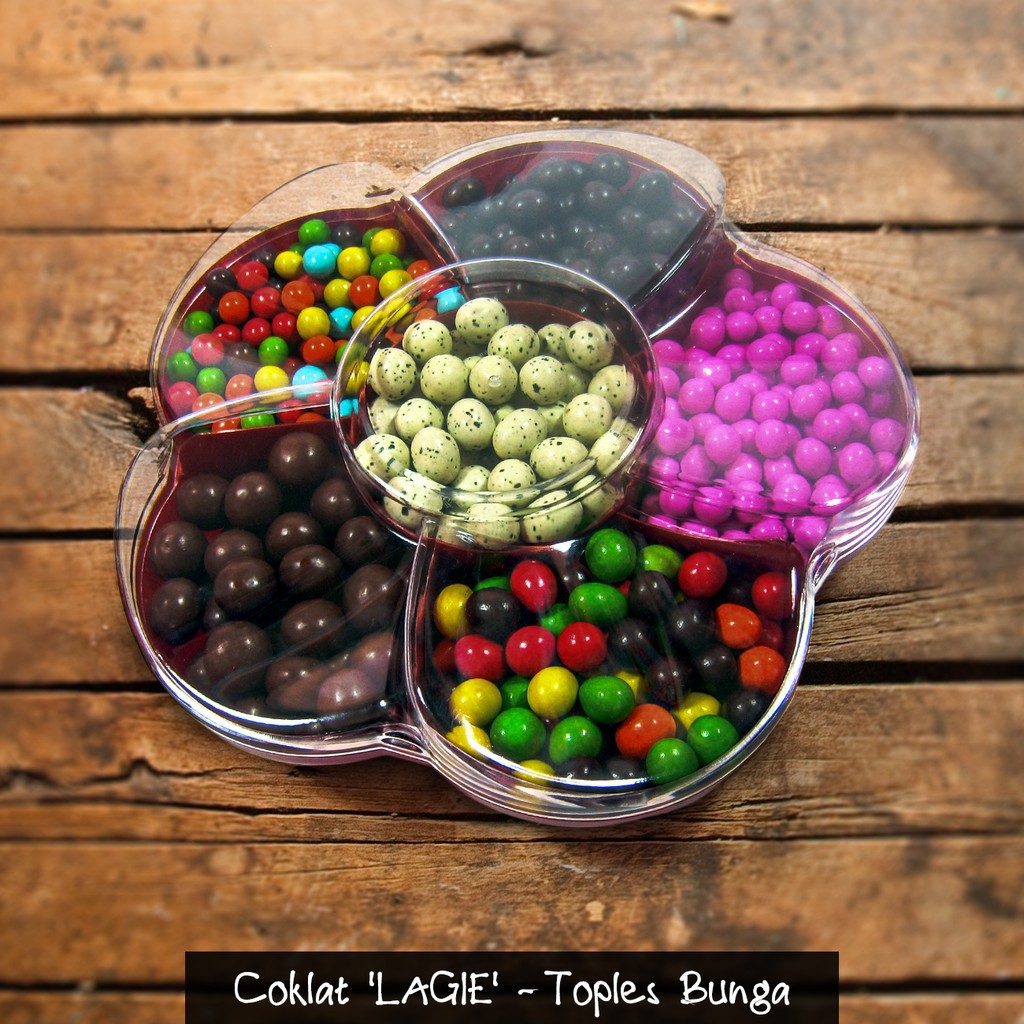 

Coklat Lagie Toples Bunga