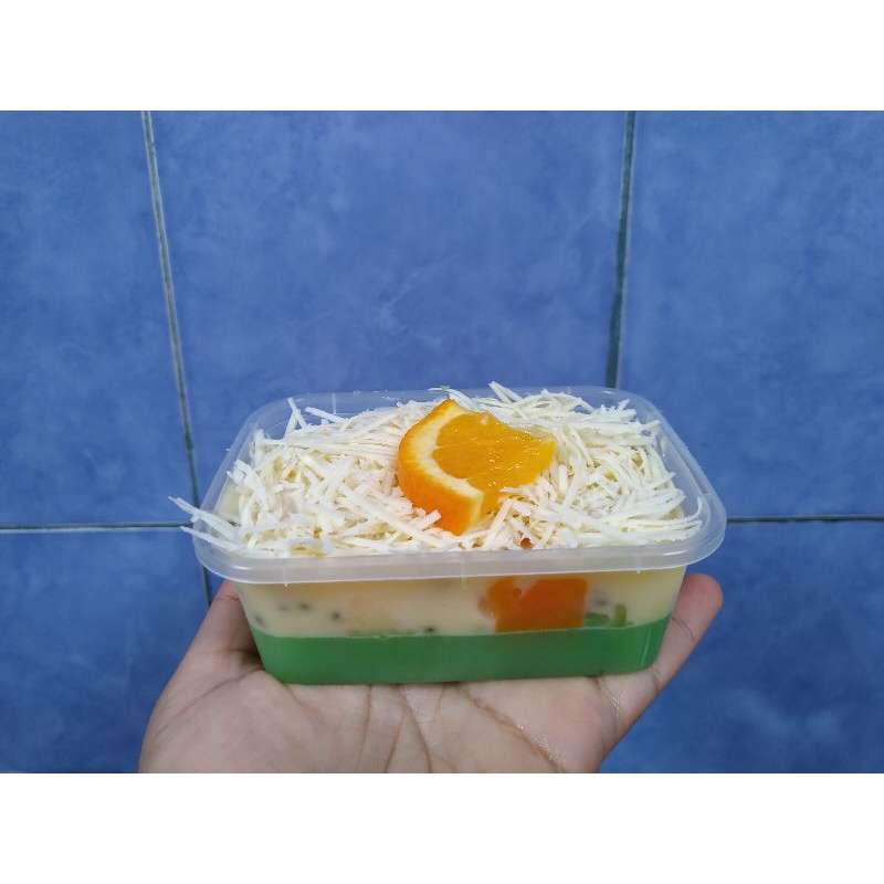 

Puding salad ukuran 300 ml