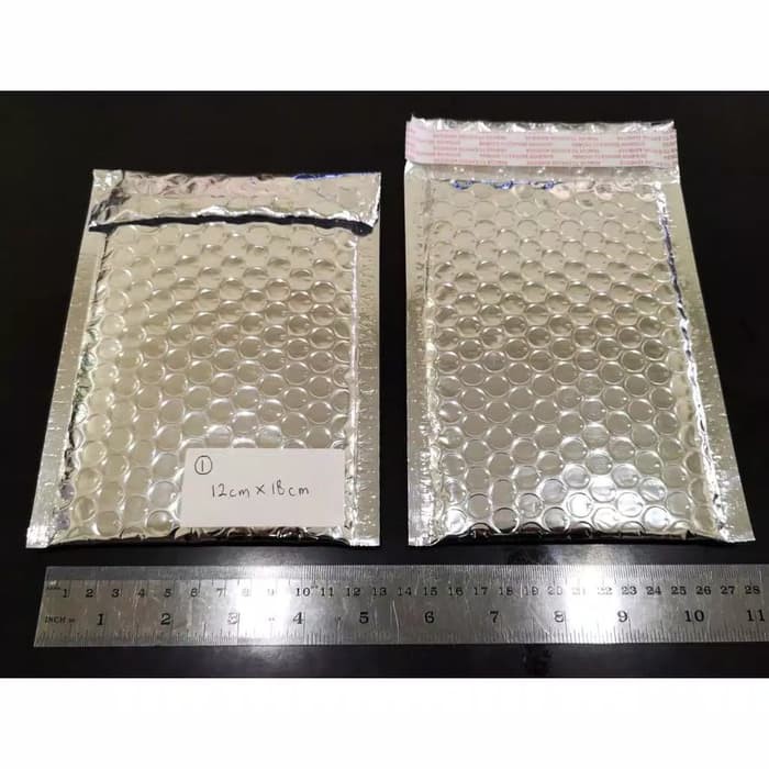 

Amplop bubble wrap lapis aluminium foil 12 x 18 cm