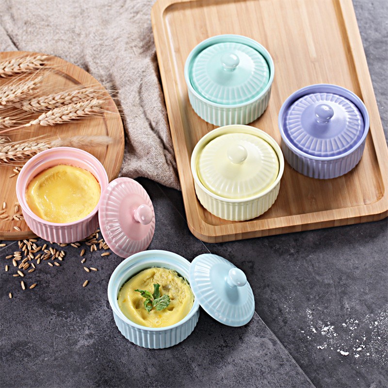 Ramekin souffle bowl with lid / mangkok keramik dengan tutup