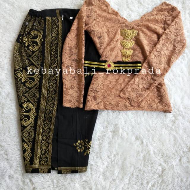 SET KEBAYA NAGITA KEBAYA BALI KEBAYA MODEL