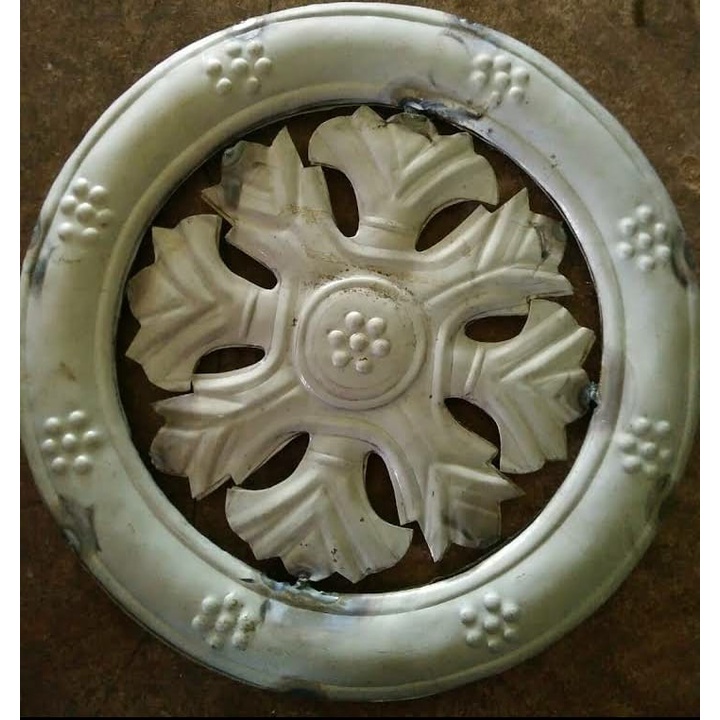 ornamen pagar besi motif ring bunga melingkar unik diameter 30cm