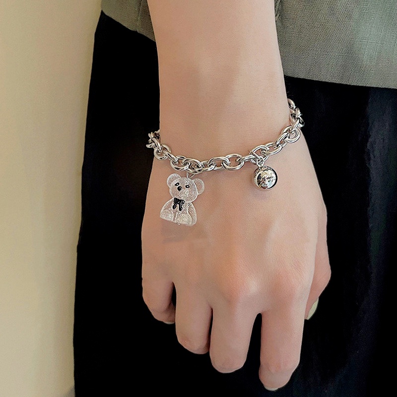 Gelang Liontin Beruang Hollow Bahan Alloy Gaya Korea Untuk Wanita