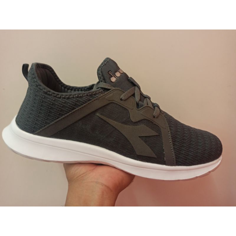 [BEST SELLER] Sports station Sepatu Lari Pria Diadora Cortis Original