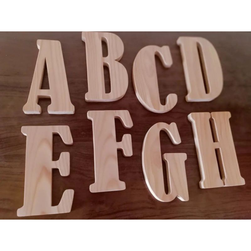 Huruf timbul kayu Jati belanda