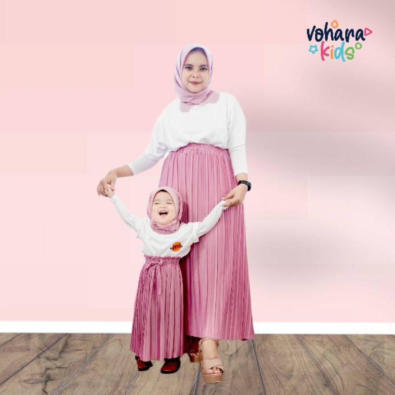 VOHARA Rok Dewasa Plisket Premium