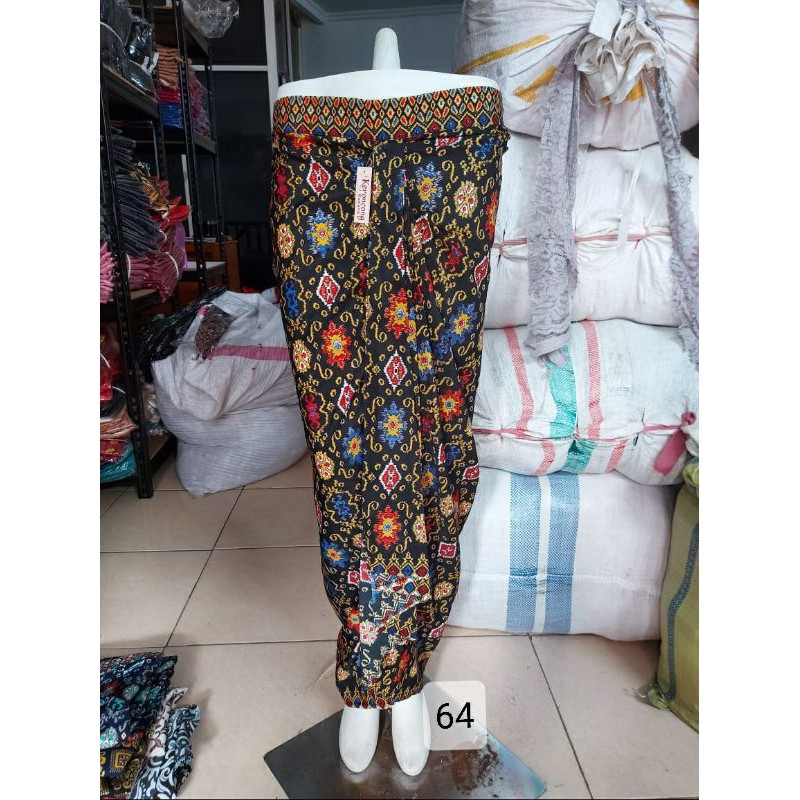 (2/3) Rok batik FOIL EMAS pinggang karet. Langsung pakai. Termurah produksi sendiri. KeroncongBusana-64