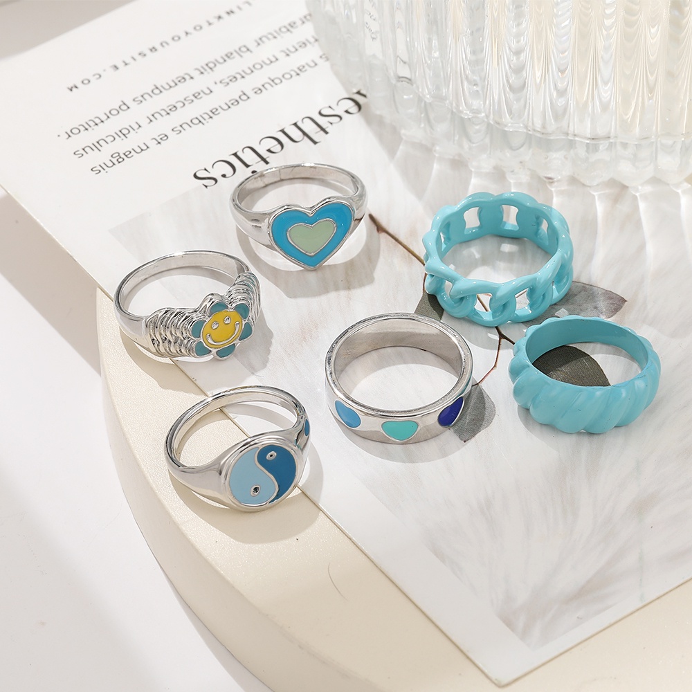 Set Cincin Bentuk Hati Warna-Warni Untuk Wanita