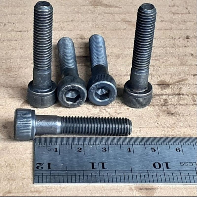 BAUT L M8X40 BAJA PANJANG 4 CM 4CM BAUD L BAJA M8 X 40 KUNCI L6 L 6 KUNCI PAS 12 13 HALF DRAT WARNA 