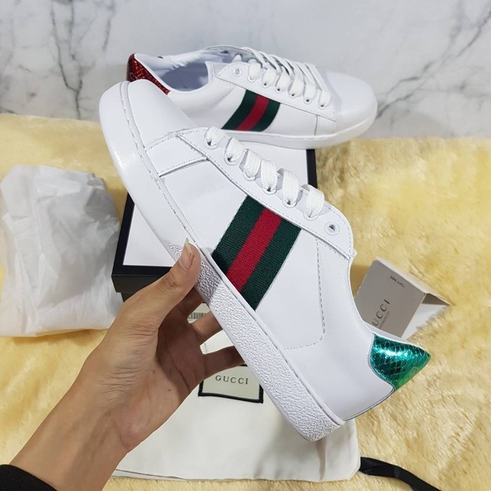 SNEAKERS COWOK HITAM BIRU MISTY  SEPATU GUCCI BE ACE SNEAKERS TIGER WHITE