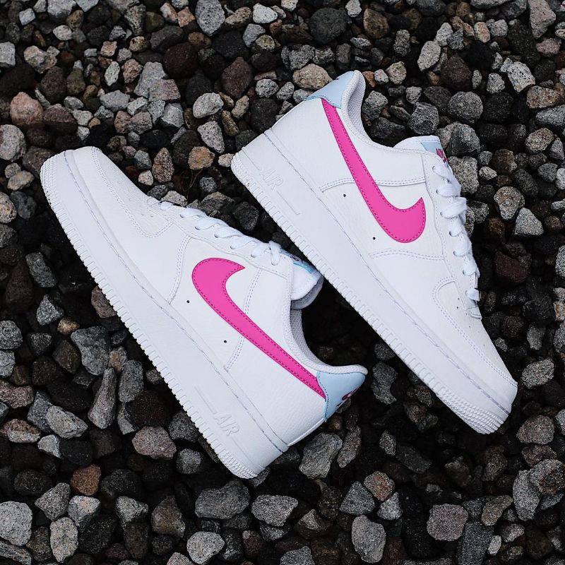 PROMO SNEAKERS WANITA NIKE AIR FORCE1 FIRE PINK WHITE ORIGINAL RESMI