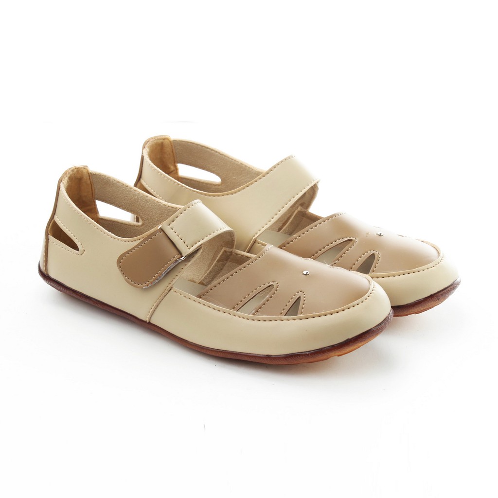 Yutaka Casual Flat Shoes