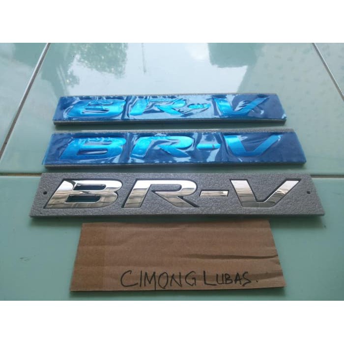 Aksesoris Mobil. emblem BRV original