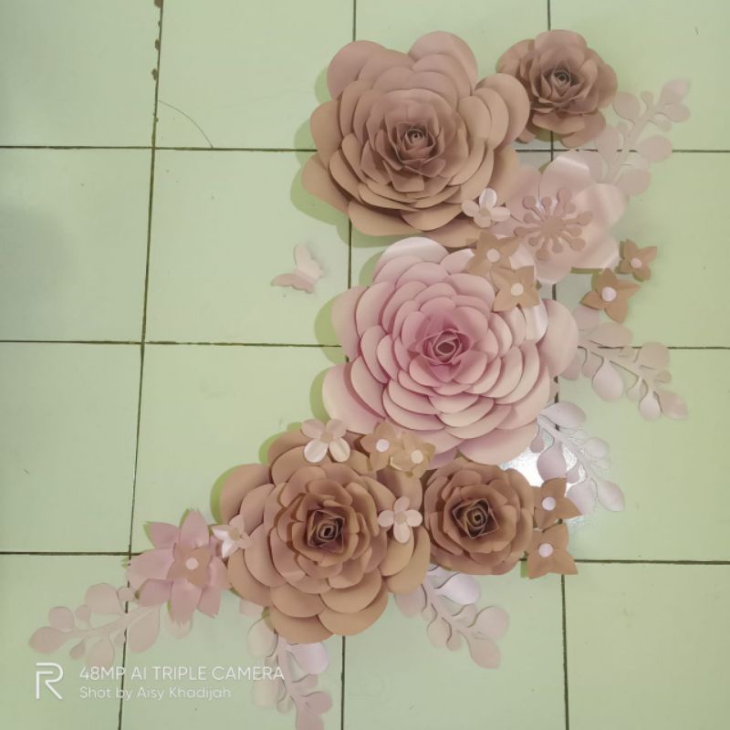 Paper flowers / Paperflower lamaran / Dekorasi Lamaran / Bunga kertas / Hiasan Dinding