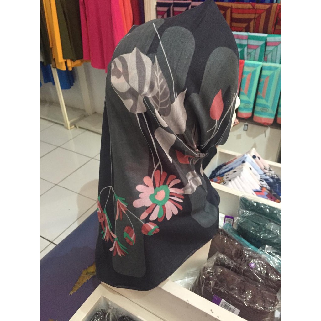 jilbab segi empat mezora kutai grey