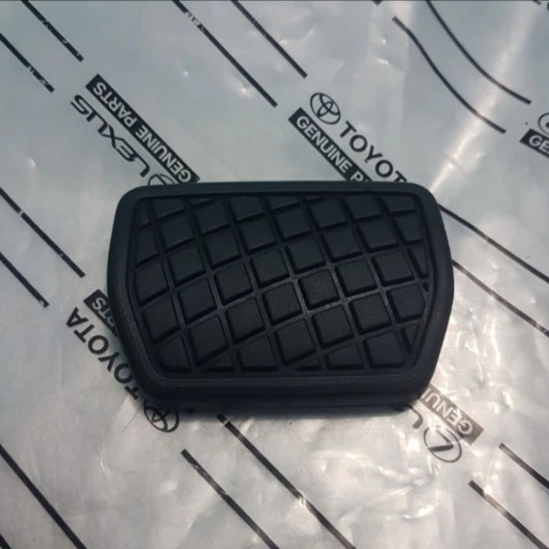 Karet Pedal Rem Toyota Raize