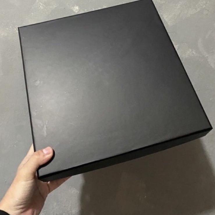 

Segera Pesan Hardbox Polos Hitam Tersedia 3 Size Small Medium Large