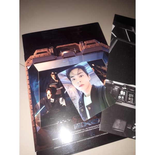 

PC XIUMIN EXO DONT FIGHT THE FEELING photobook ver. 2