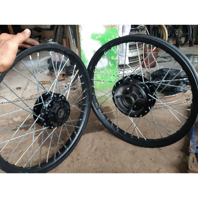 Velg Jari-Jari Yamaha vega ZR / Vegar RR ( Original Rakitan Ulang