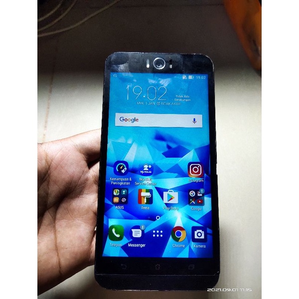 Asus Z00UD(zenfone selfie) Minus